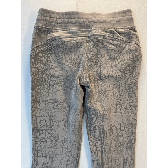 Lululemon Warm Down Jogger 6 Ankle Active SweatPants Beige Lounge Pant - Picture 5 of 9